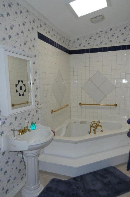 Lumberton Book Nook Inn الغرفة الصورة